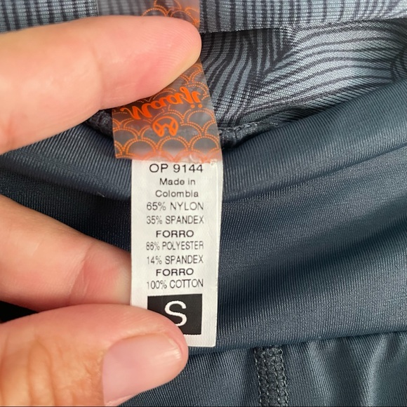 MAAJI Teal Embroidered Leggings - Picture 6 of 7